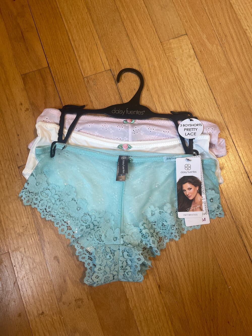 Daisy Fuentes 3 pair boyshort panties M